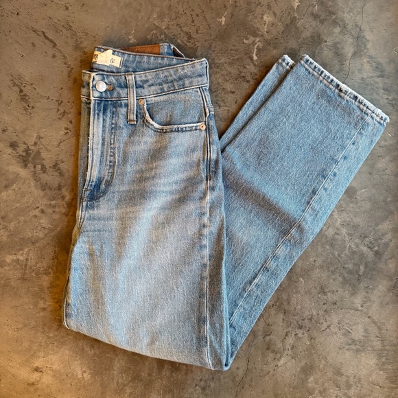 Madewell Curvy Perfect Vintage Straight Jean Size 25 - Picture 1 of 9